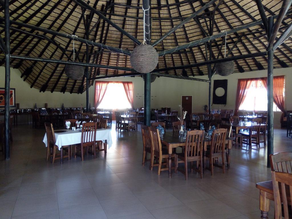 Hotel Xain Quaz Camp à Gobabis Extérieur photo