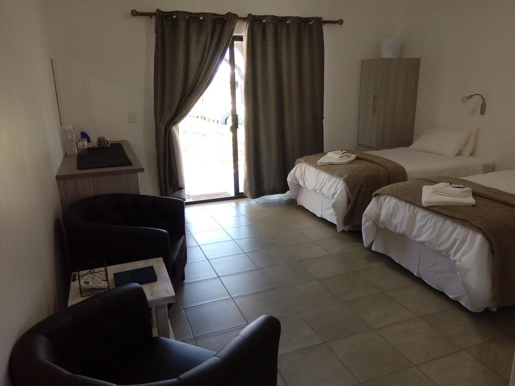 Hotel Xain Quaz Camp à Gobabis Extérieur photo